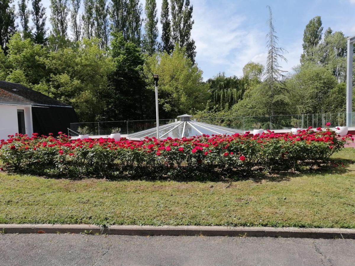 Chambre Independante Dans Un Parc Saint-Roch Bagian luar foto